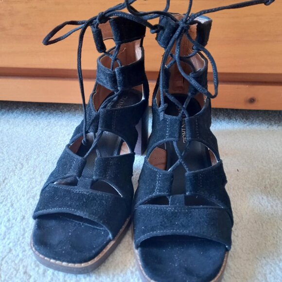 Black Suede Lace-Up Heel Sandal - Crown Vintage - Size 8.5 - Picture 3 of 6